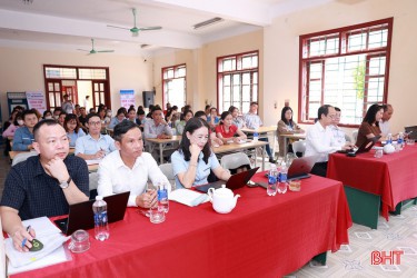 Đại biểu tham dự hội nghị