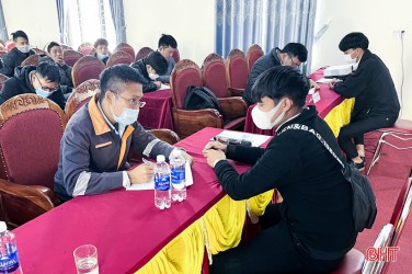 Hơn 50 doanh nghiệp Hà Tĩnh có nhu cầu tuyển dụng gần 3.000 lao động