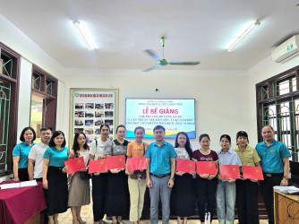 TRAO CHỨNG CHỈ 2