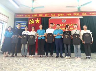 Thông báo khai giảng lớp tiếng Trung HSK1