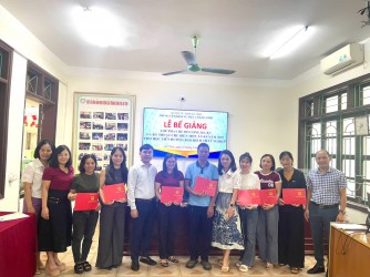 TRAO CHỨNG CHỈ 3