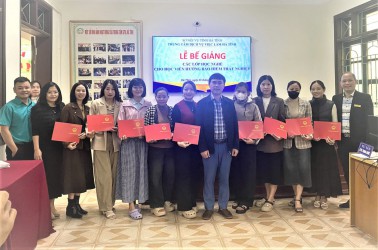 Bế giảng các lớp học nghề cho học viên hưởng bảo hiểm thất nghiệp