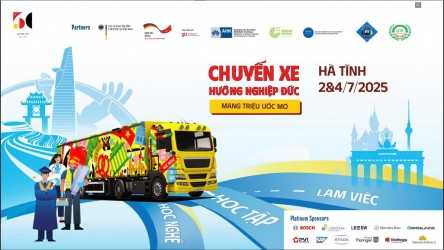 Chuyến xe hướng nghiệp Đức - Sắp đến Hà Tĩnh