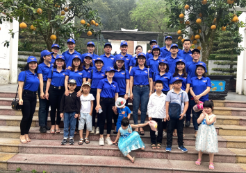 Đoàn Thanh niên Trung tâm Dịch vụ việc làm hành hương về nguồn nhân kỷ niệm 90 năm thành lập Đoàn Thanh niên cộng sản Hồ Chí Minh