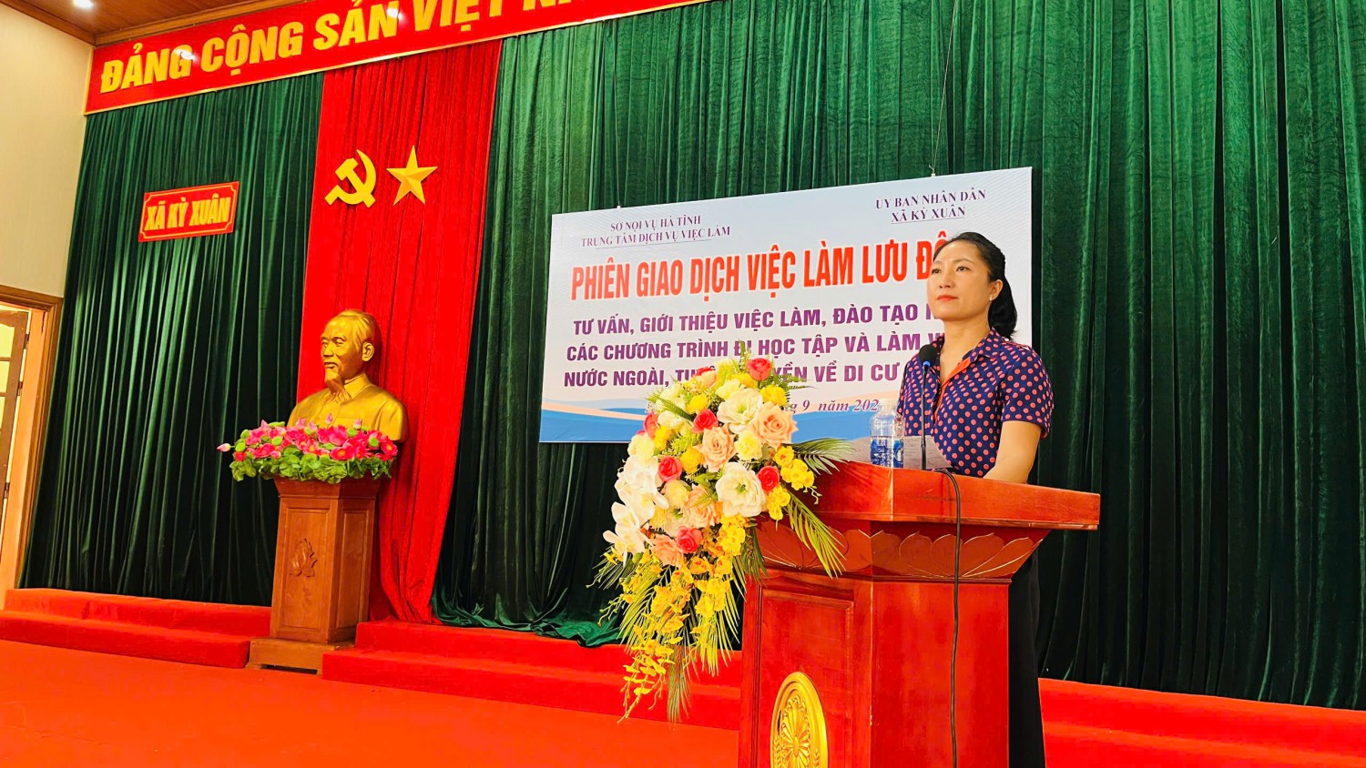 z7006636212194 2eab78ff734e11f92aade5b8d2261a4d