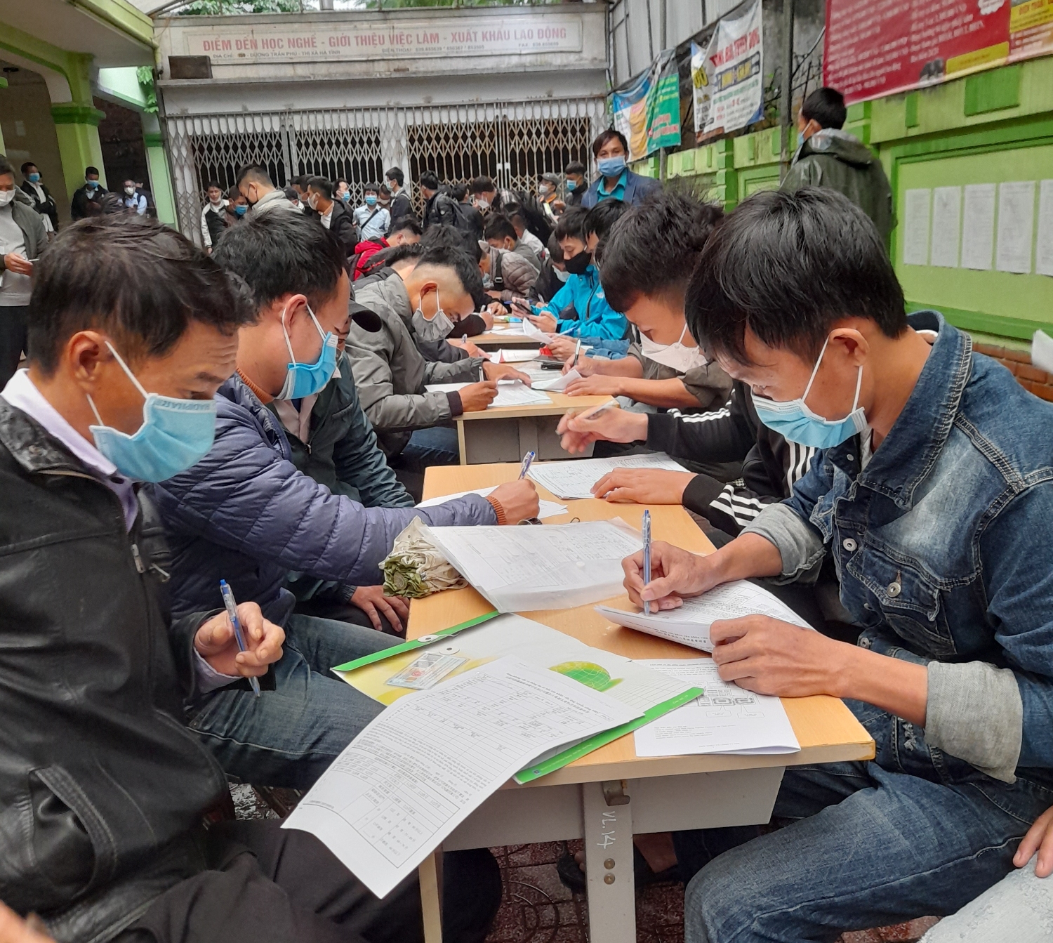 Gần 400 lao động tham gia Phiên sàn tuyển dụng việc làm Formosa ngày 28/10/2021