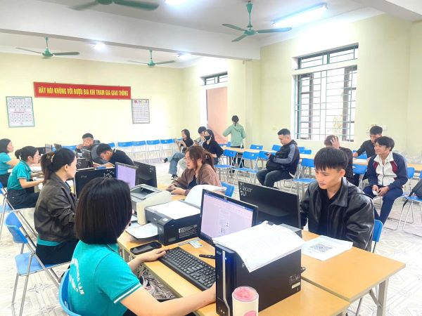 CB hướng dẫn làm HS