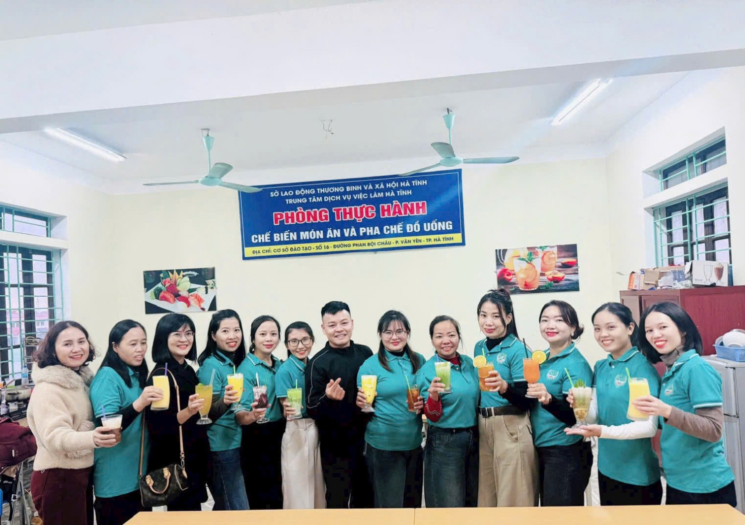 Thông báo: tuyển giáo viên tiếng Nhật Bản