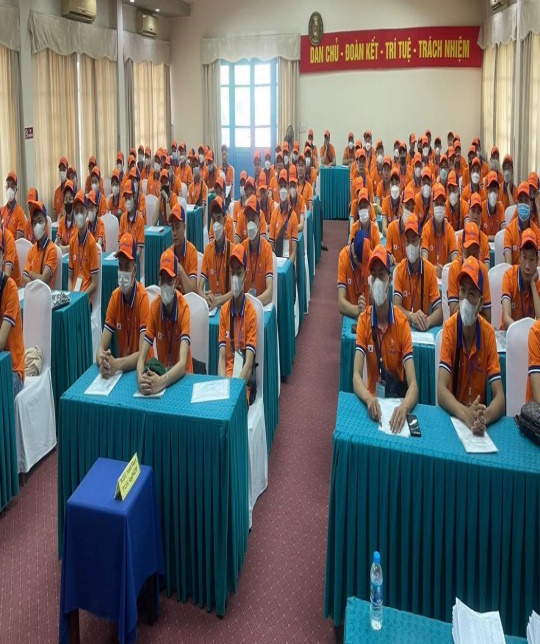 Gắn kết yêu thương qua chương trình Tết Thiếu nhi 1/6 tại Trung tâm Dịch vụ việc làm Hà Tĩnh