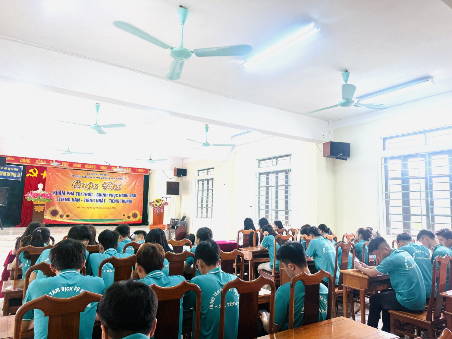 cuộc thi 1