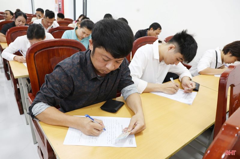 Bạn đang mong muốn có một công việc ổn định, thu nhập cao và mở ra tương lai tốt đẹp hơn cho bản thân và gia đình?