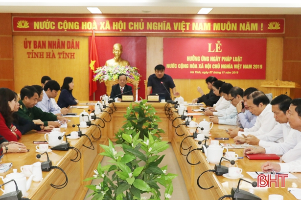 Phó Chủ tịch HĐND tỉnh Trương Thanh Huyền cùng dự hội nghị