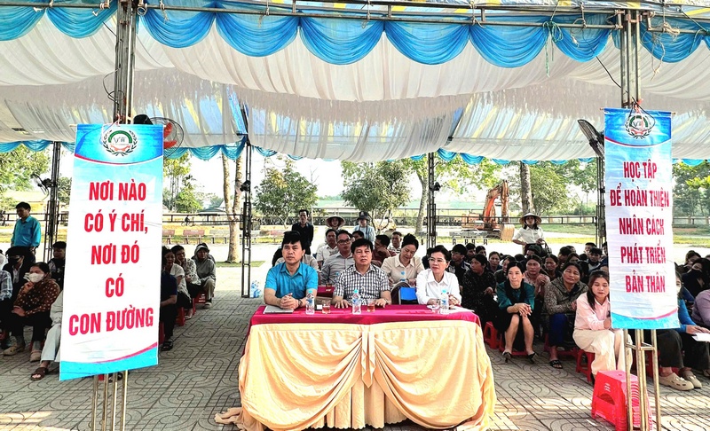 Công ty TNHH Xăng dầu Giang Nam tuyển gấp 4 nhân viên bán hàng